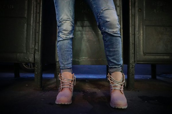 What Are the Best Options for Waterproof Leather Boots for a Rainy Commute?